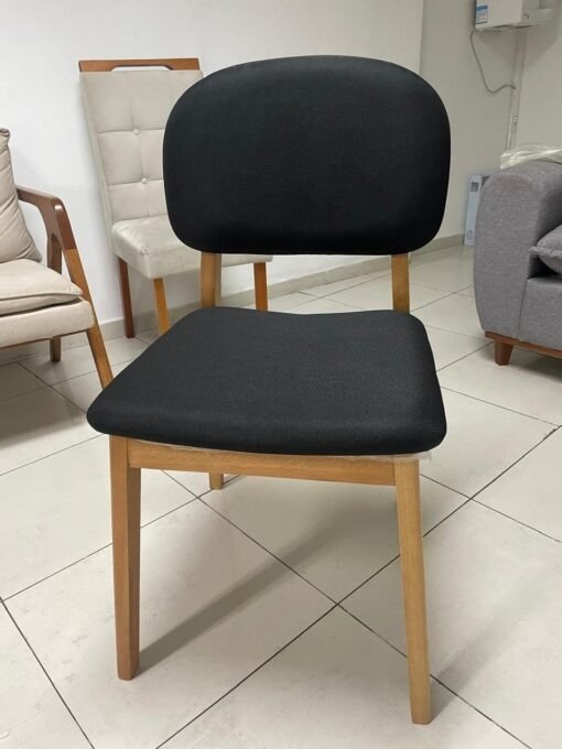 Mesa Sintonia (Tampo Maxi) 120 Amêndoa Clean/Off White com 4 Cadeiras Gaya Linho Preto 09 – LOPAS + J SILVA MÓVEIS - Imagem 2